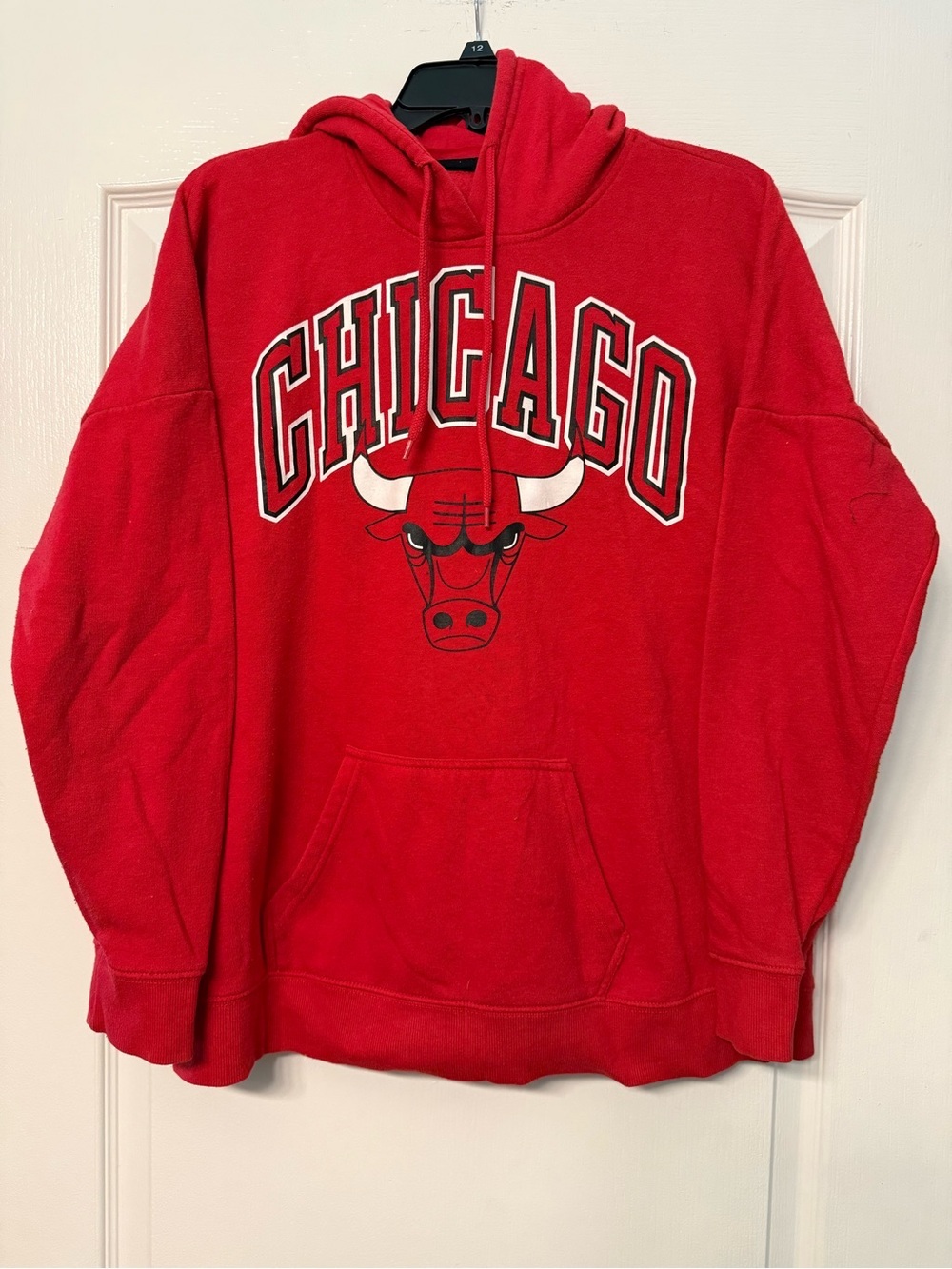Chicago Bulls NBA Red Pullover Hoodie Sweatshirt Graphic 26x25 Unisex Classic